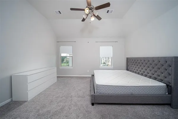 $2,850 | 2011 Royal Landing Drive, Houston, TX 77045