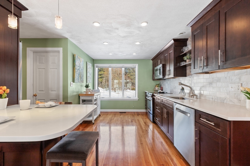 2 Wedge Court, Unit 2 North Reading, MA 01864 - Photo 9 of 29