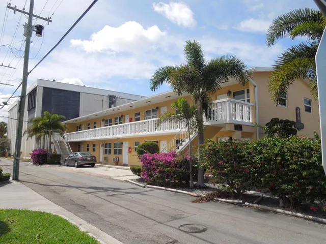 $1,395 | 111 North L Street, Unit 6, Lake Worth Beach, FL 33460