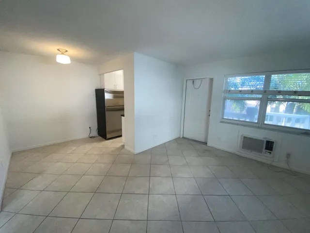 $1,395 | 111 North L Street, Unit 6, Lake Worth Beach, FL 33460