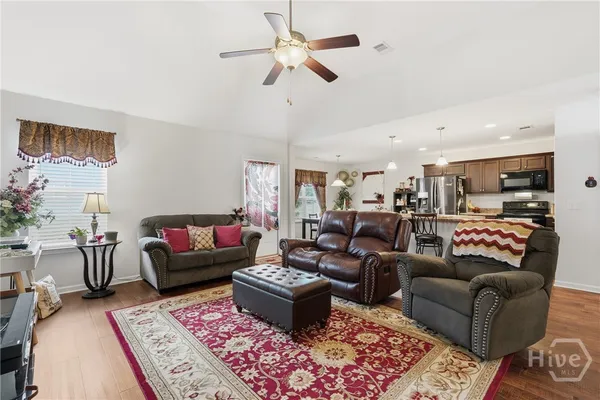 $285,500 | 300 White Willow Court, Springfield, GA 31329