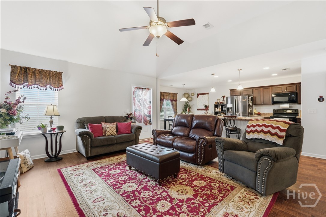 300 White Willow Court Springfield, GA 31329 - Photo 3 of 22