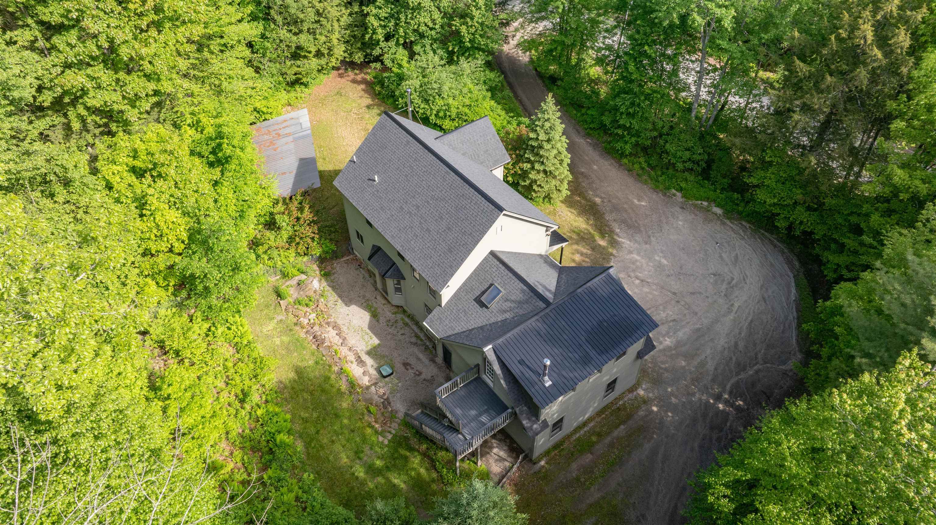 1577 River Road Weare, NH 03281 - Photo 4 of 59