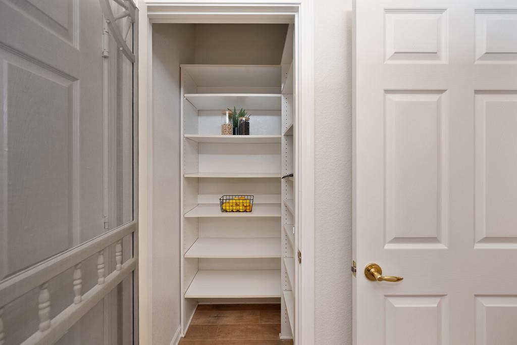 6014 Timberlodge Lane Roseville, CA 95747 - Photo 18 of 63