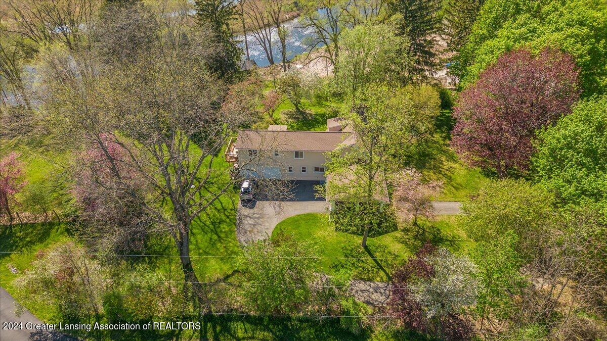 10700 West Jolly Road Lansing, MI 48911 - Photo 10 of 50 Garage Side Aerial