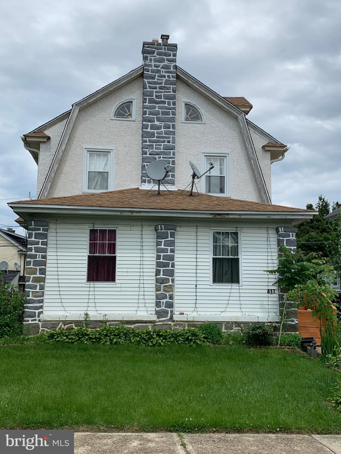 417 Broadview Road Upper Darby, PA 19082 - Photo 1 of 36