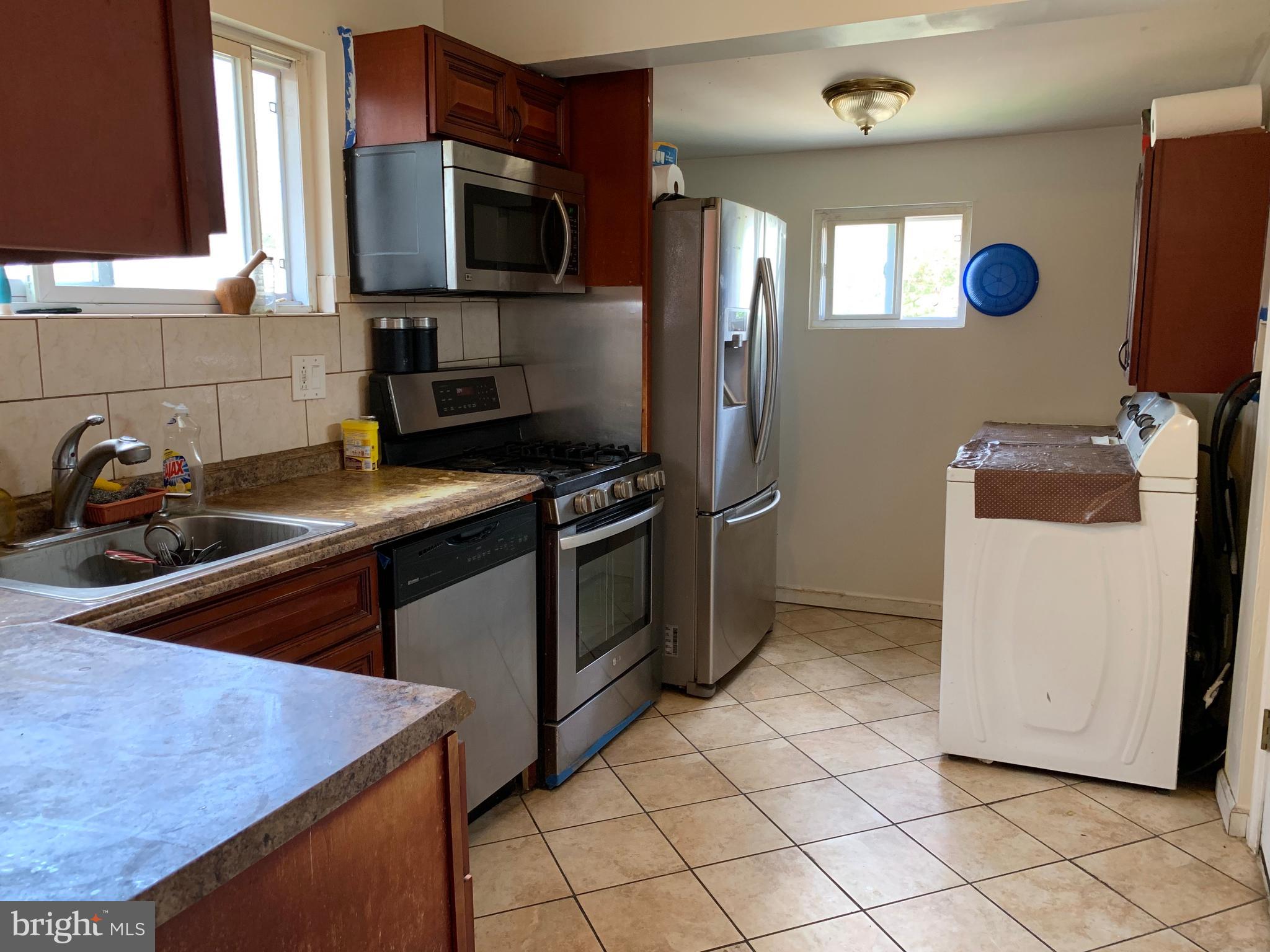 417 Broadview Road Upper Darby, PA 19082 - Photo 20 of 36 Kitchen 2