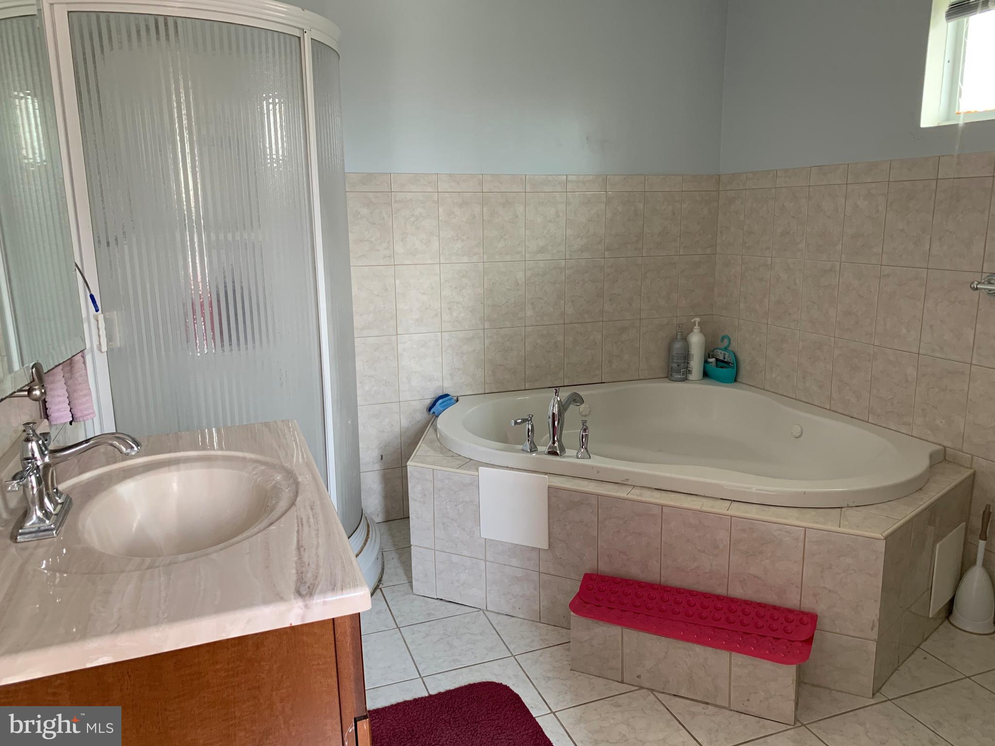 417 Broadview Road Upper Darby, PA 19082 - Photo 30 of 36