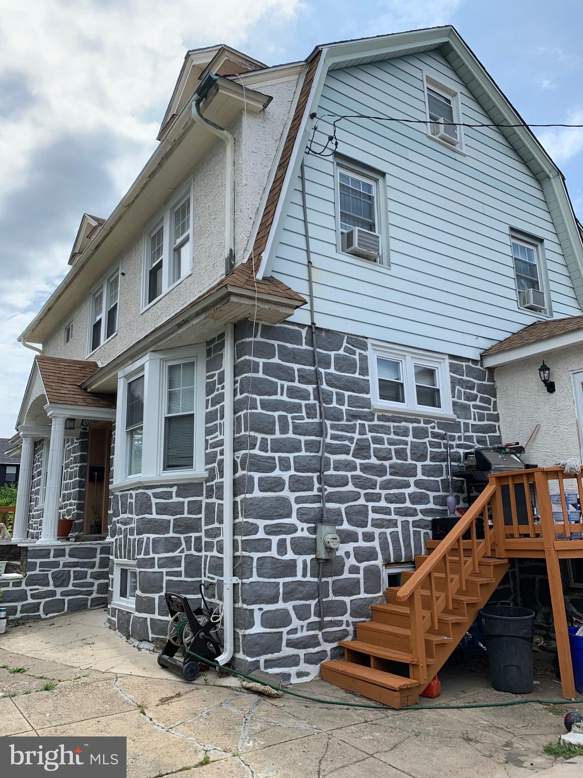 417 Broadview Road Upper Darby, PA 19082 - Photo 4 of 36