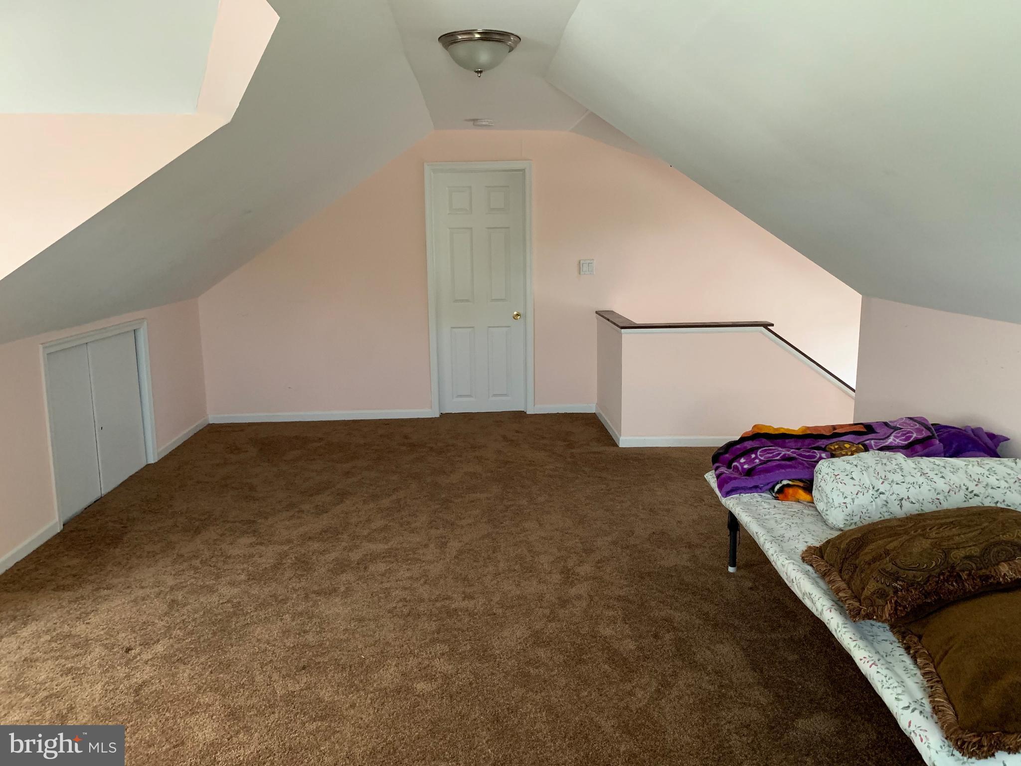 417 Broadview Road Upper Darby, PA 19082 - Photo 32 of 36