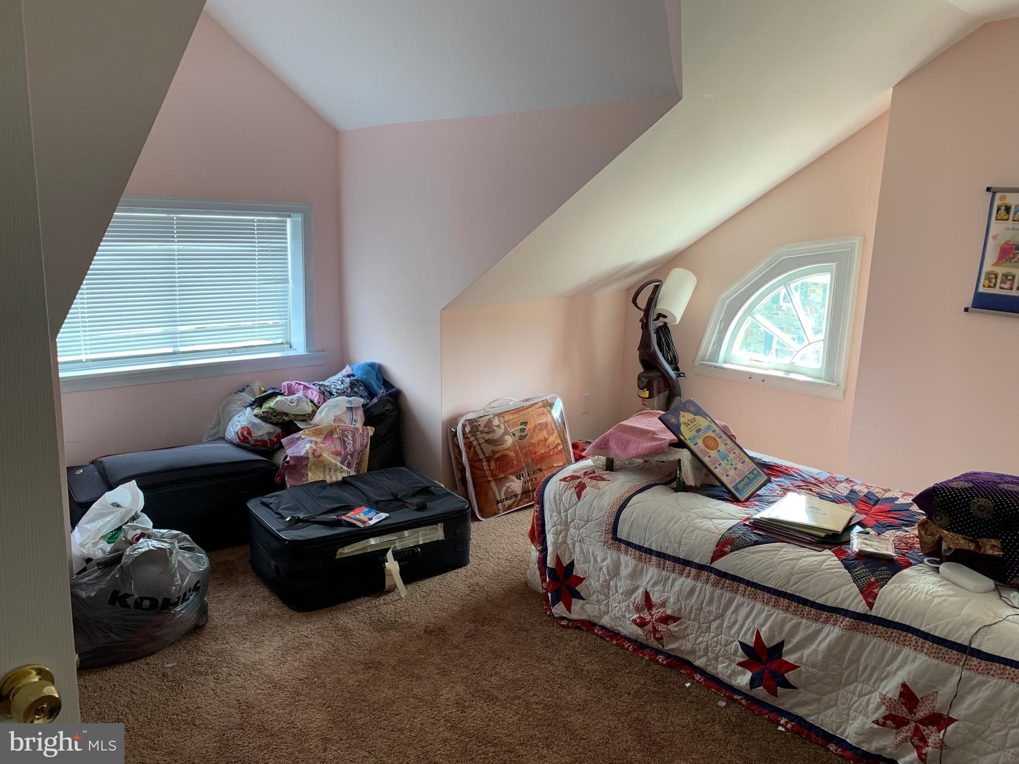 417 Broadview Road Upper Darby, PA 19082 - Photo 35 of 36