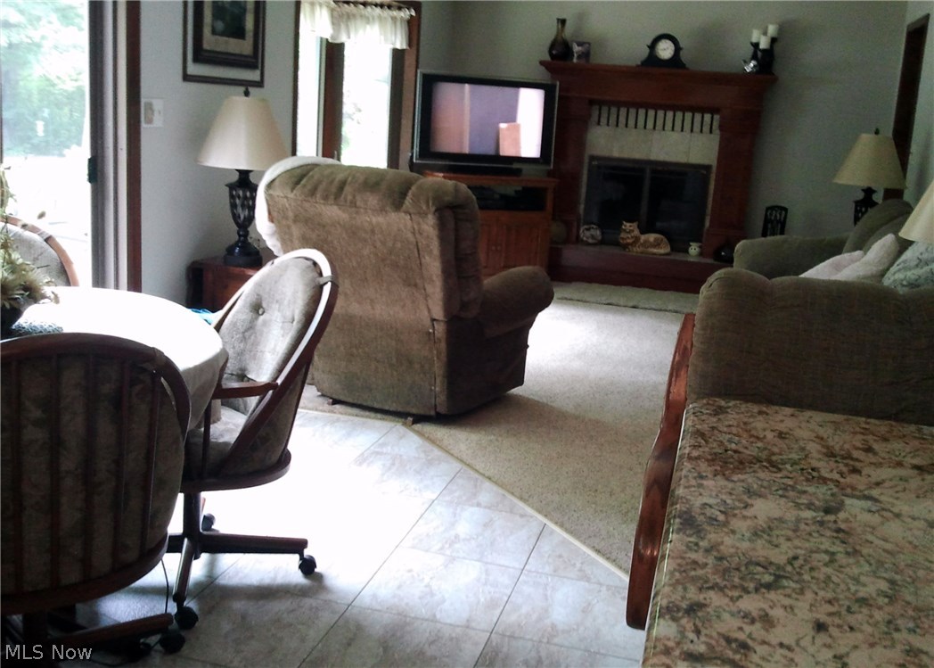 36725 Aurora Road Solon, OH 44139 - Photo 14 of 34 Dinette area/family room