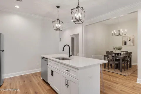 $240,000 | 300 Ave B, Unit B, Broussard, LA 70518