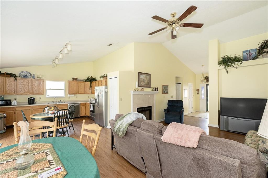 1506 Rhett Drive Anderson, IN 46013 - Photo 8 of 25 Gallery Image 8