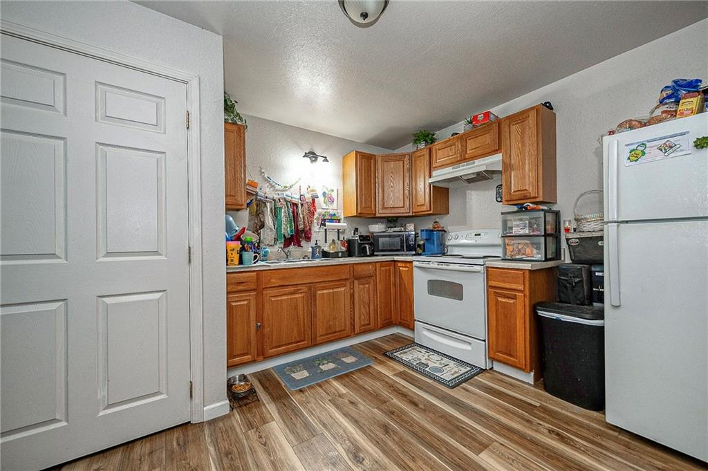 249 Washington Road, Unit 1 & 2 Waynesburg, PA 15370 - Photo 16 of 22 Unit 2 kitchen