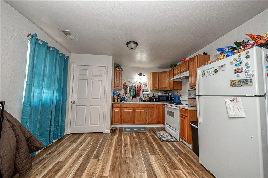 249 Washington Road, Unit 1 & 2 Waynesburg, PA 15370 - Photo 17 of 22 Unit 2 kitchen