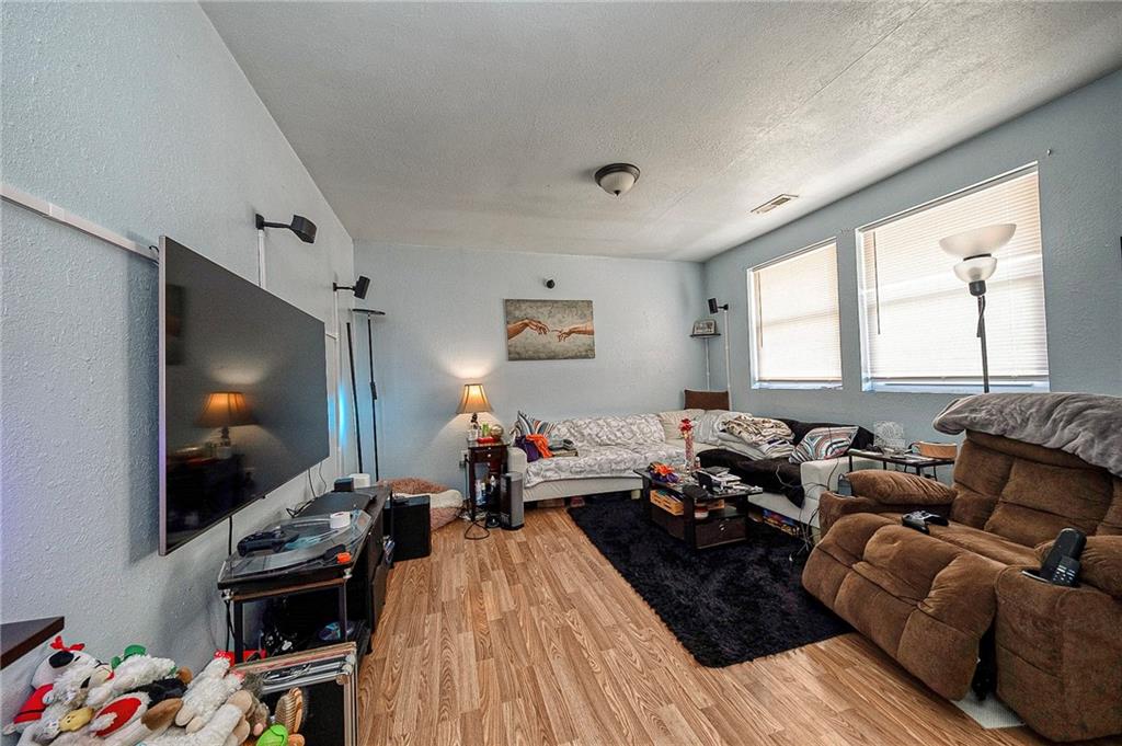 249 Washington Road, Unit 1 & 2 Waynesburg, PA 15370 - Photo 9 of 22 Unit 1 living room