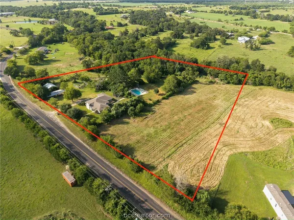 $749,900 | 7444 Edge Cut Off Road, Hearne, TX 77859