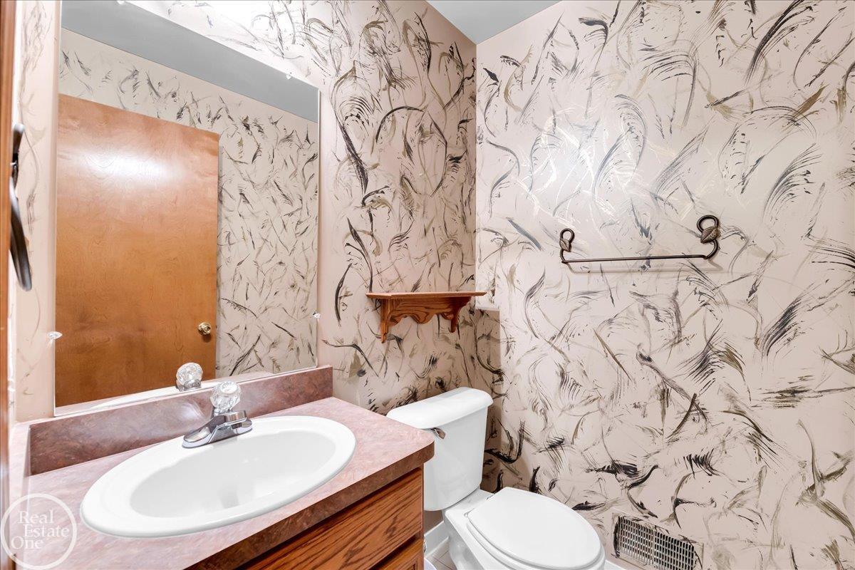 34521 Blue Spruce Road New Baltimore, MI 48047 - Photo 27 of 41 Gallery Image 27
