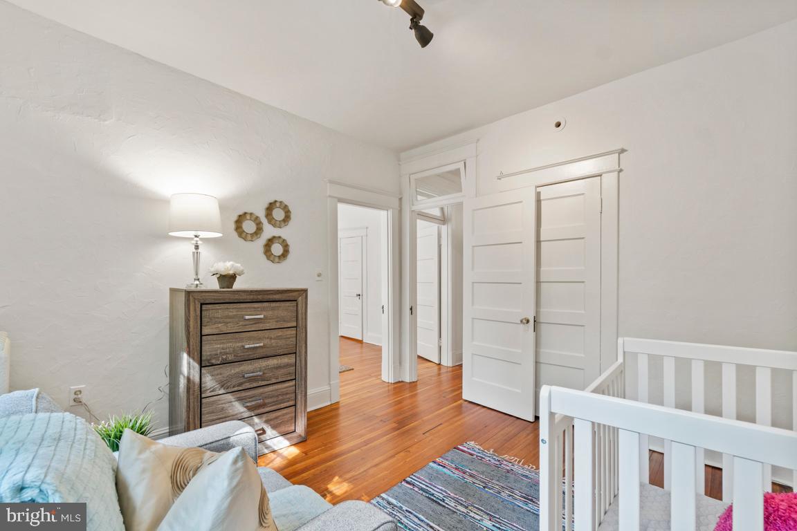 1709 Lanier Place Northwest Washington, DC 20009 - Photo 20 of 47 3rd bedroom