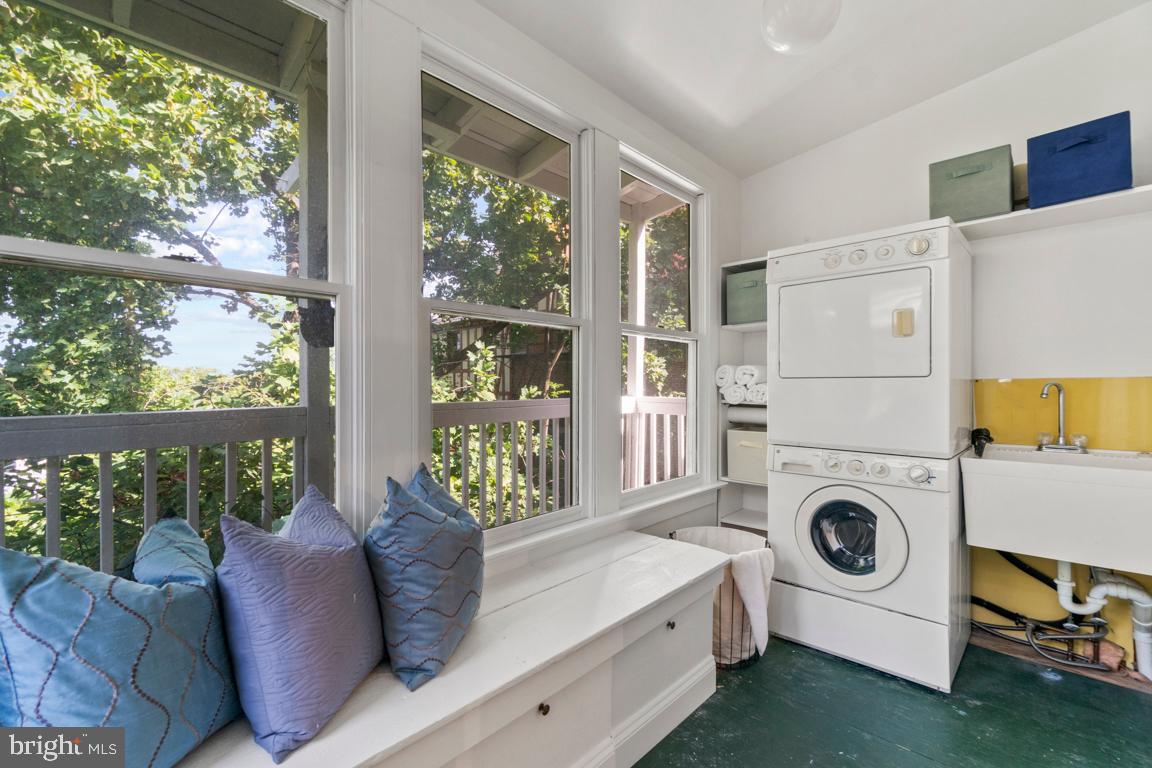 1709 Lanier Place Northwest Washington, DC 20009 - Photo 32 of 47 Full laundry room