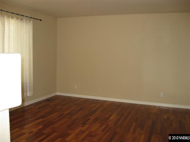 7475 Celeste Drive Reno, NV 89511 - Photo 4 of 13 Photo 4