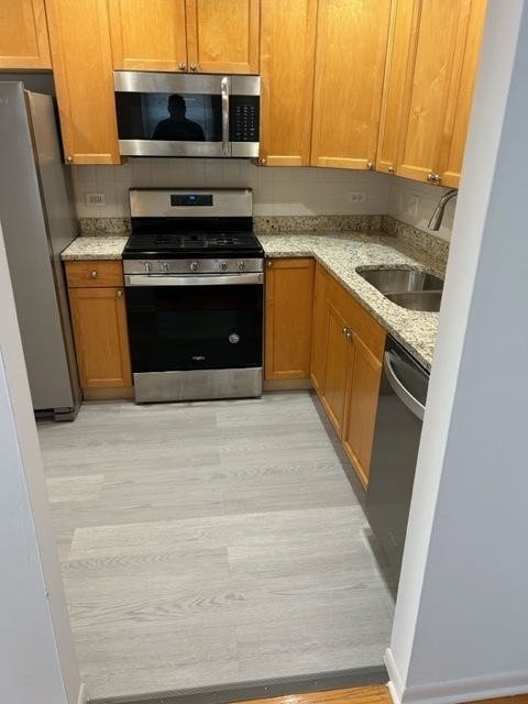 711 Austin Street, Unit 303 Evanston, IL 60202 - Photo 8 of 12