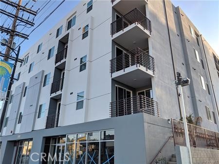 7343 Reseda Boulevard, Unit 303 Reseda, CA 91335 - Photo 1 of 10