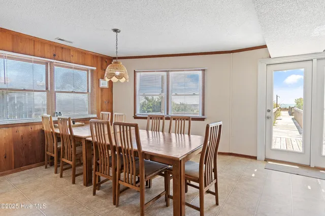 $1,225,000 | 1097 Ocean Boulevard West, Holden Beach, NC 28462