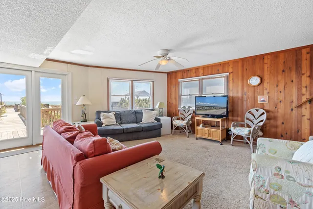 $1,225,000 | 1097 Ocean Boulevard West, Holden Beach, NC 28462