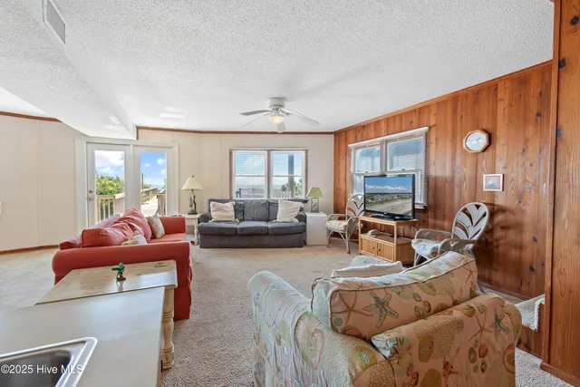 $1,225,000 | 1097 Ocean Boulevard West, Holden Beach, NC 28462