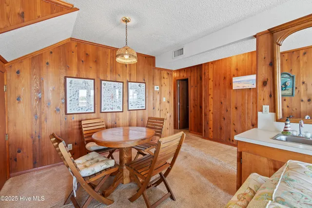 $1,225,000 | 1097 Ocean Boulevard West, Holden Beach, NC 28462