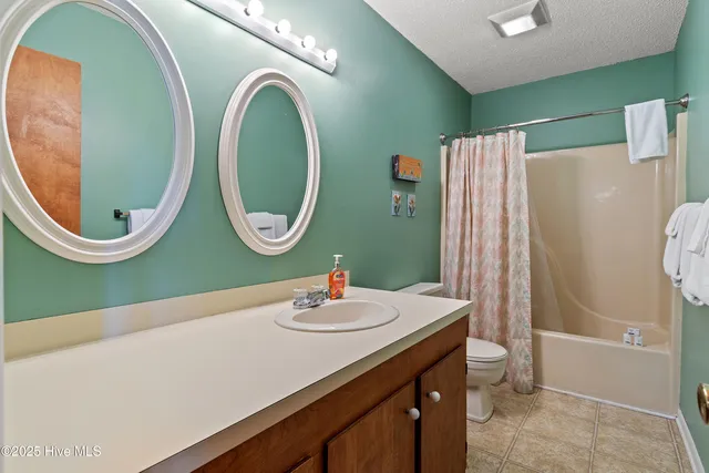 $1,225,000 | 1097 Ocean Boulevard West, Holden Beach, NC 28462