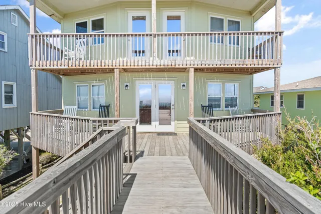 $1,225,000 | 1097 Ocean Boulevard West, Holden Beach, NC 28462