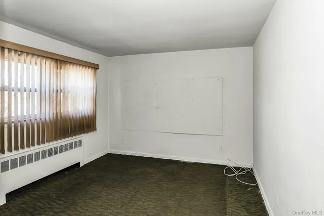 $799,000 | 562 Arcadian Avenue, Valley Stream, NY 11580