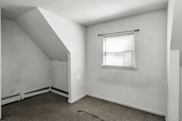 $799,000 | 562 Arcadian Avenue, Valley Stream, NY 11580