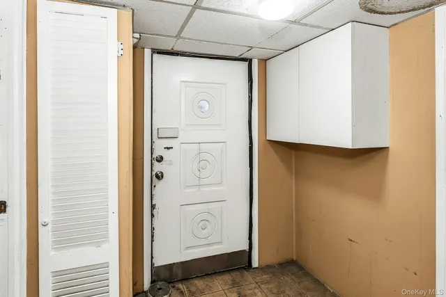 $799,000 | 562 Arcadian Avenue, Valley Stream, NY 11580