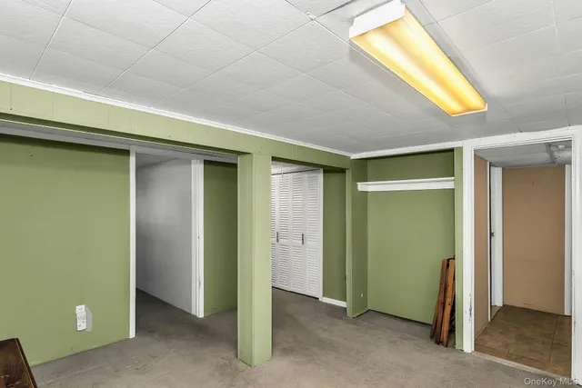 $799,000 | 562 Arcadian Avenue, Valley Stream, NY 11580