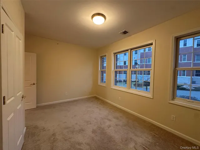 $3,100 | 75 Quaker Avenue, Unit 121, Cornwall, NY 12518