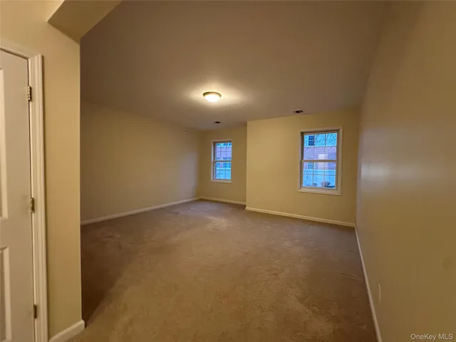 $3,100 | 75 Quaker Avenue, Unit 121, Cornwall, NY 12518