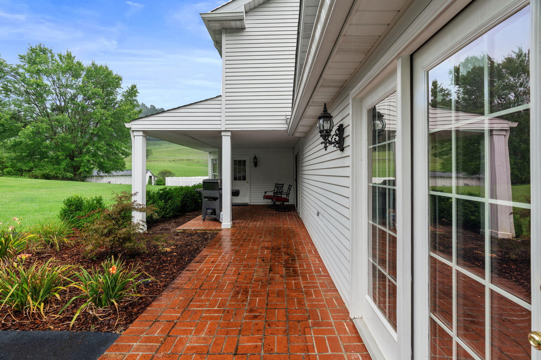 3755 Century Farm Road Castlewood, VA 24224 - Photo 47 of 54 Back patio