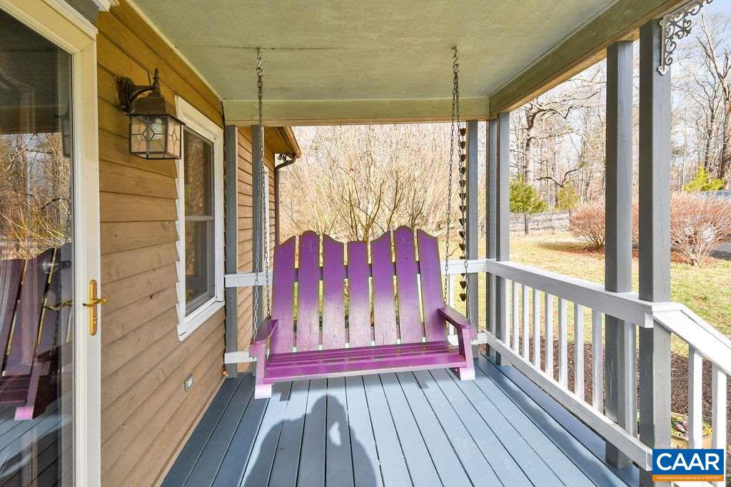 1609 James River Road Scottsville, VA 24590 - Photo 3 of 33 Gallery Image 3