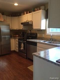 5649 5 Lakes Road North Branch, MI 48461 - Photo 2 of 21 IMG_1003.JPG