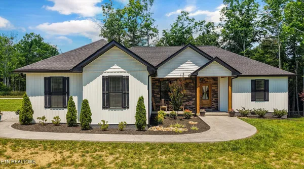 $475,000 | 738 Toomey Fls Road, Oneida, TN 37841