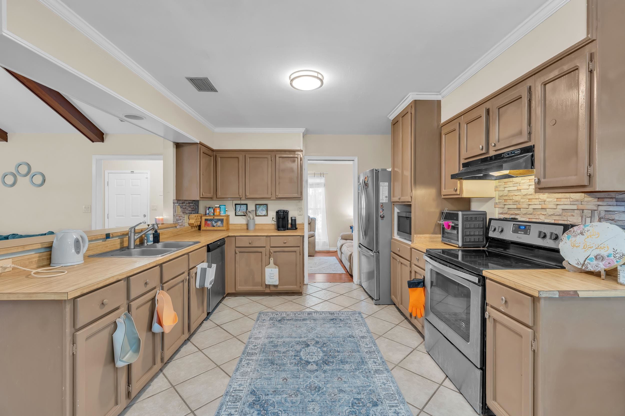 130 Chatam Loop Daphne, AL 36526 - Photo 8 of 26 Kitchen