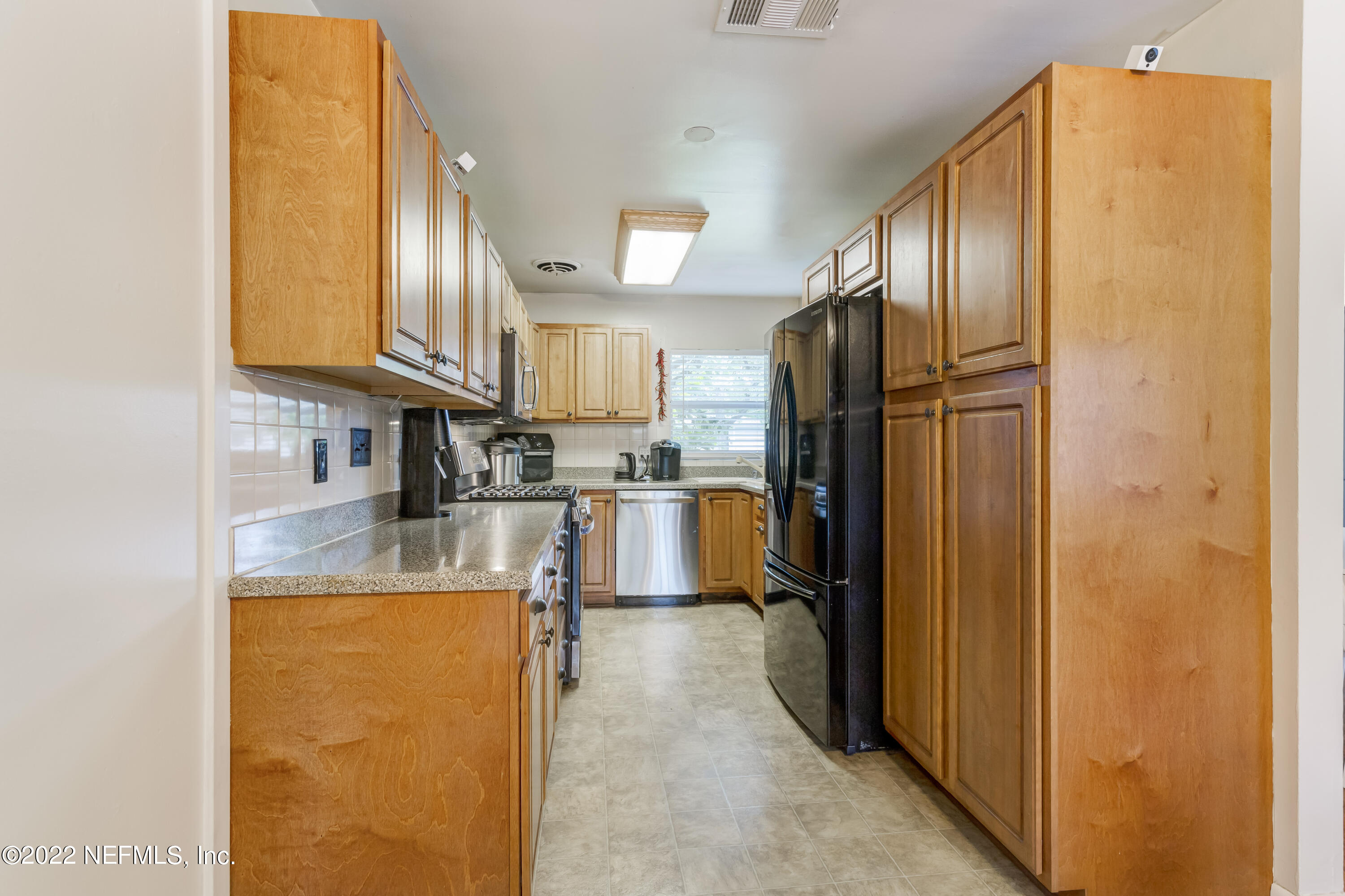 6447 Mitford Road Jacksonville, FL 32210 - Photo 7 of 23 Kitchen