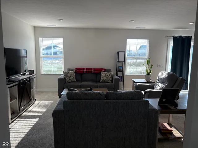 $310,000 | 1247 Maumee Court, Greenfield, IN 46140