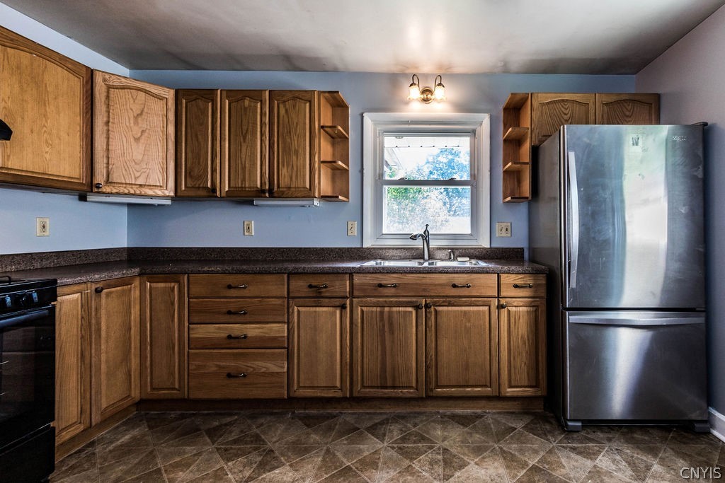 210 Camillus Drive Camillus, NY 13031 - Photo 12 of 42