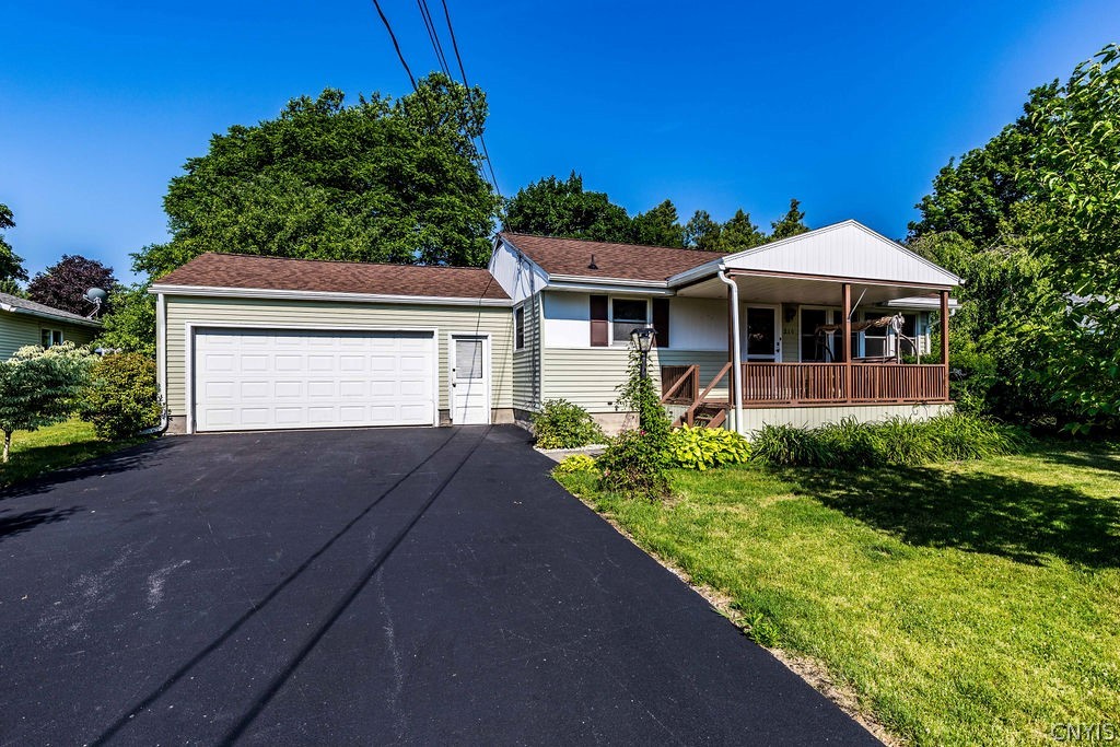 210 Camillus Drive Camillus, NY 13031 - Photo 2 of 42