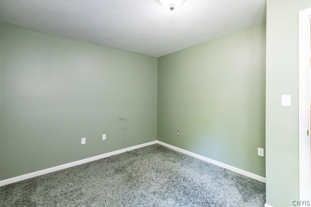 210 Camillus Drive Camillus, NY 13031 - Photo 31 of 42